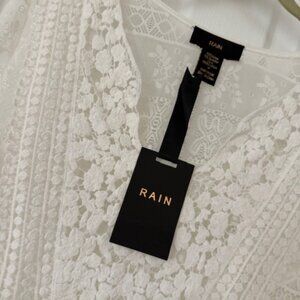 RAIN White Lace Top - Women's M - NWT